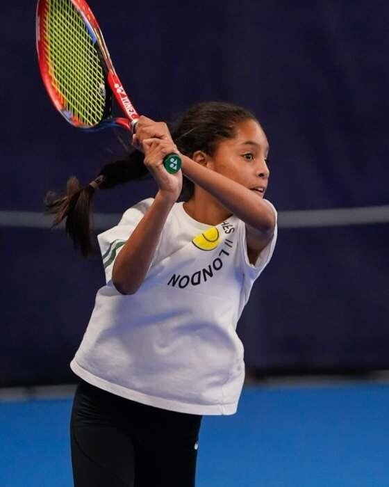 Ouneyssa, young elite tennis player, sports nutrition coaching with BodyFitWithMe